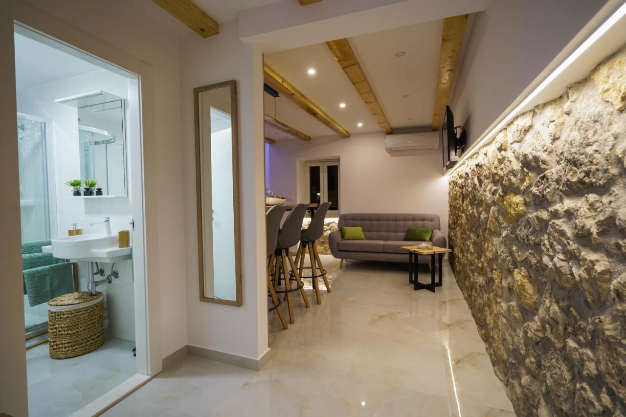 Apartment Ispod Ure Sinj Buitenkant foto
